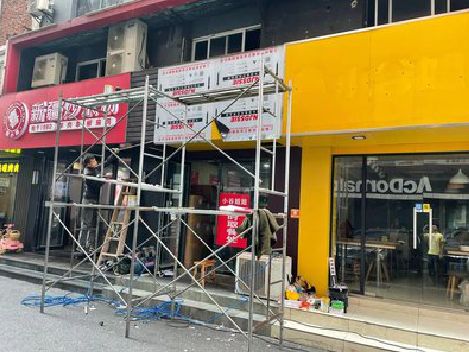 龙胜制作广告招牌如何避免它发黄？